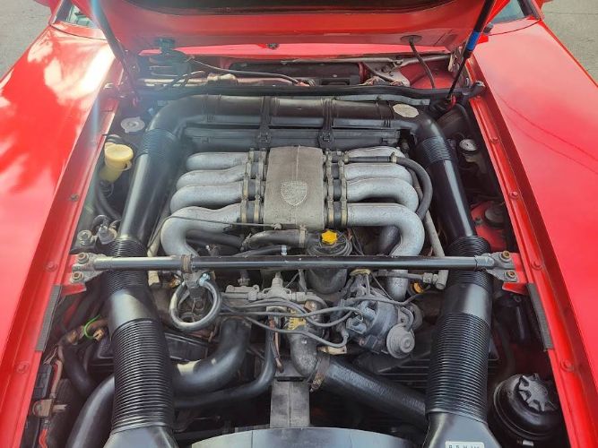 Porsche-928-1984-Red-6