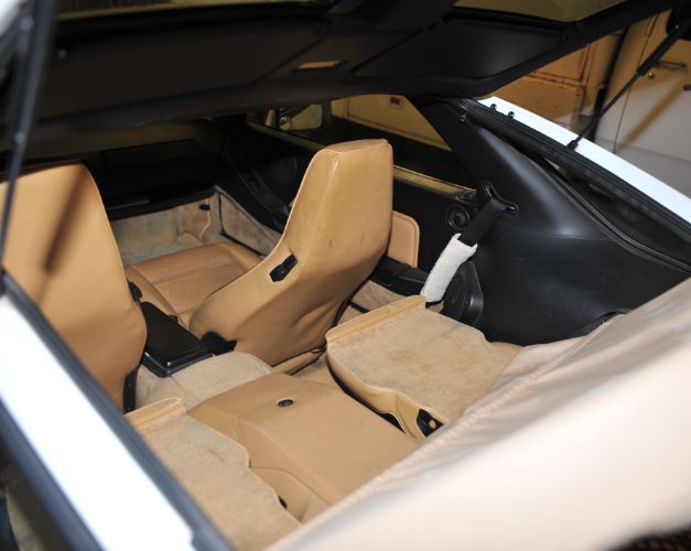 Porsche-928-1988-2
