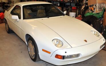 Porsche-928-1988