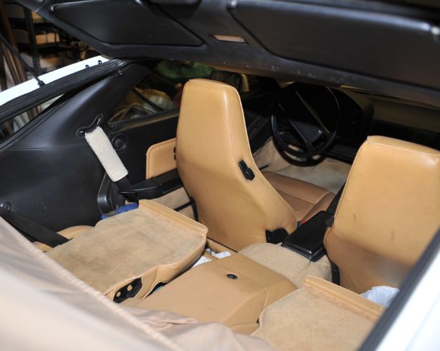 Porsche-928-1988-8