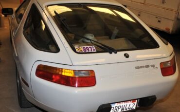 Porsche-928-1988-9