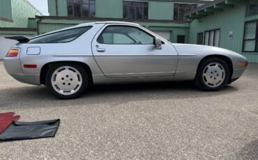 Porsche-928-1988-Silver-6