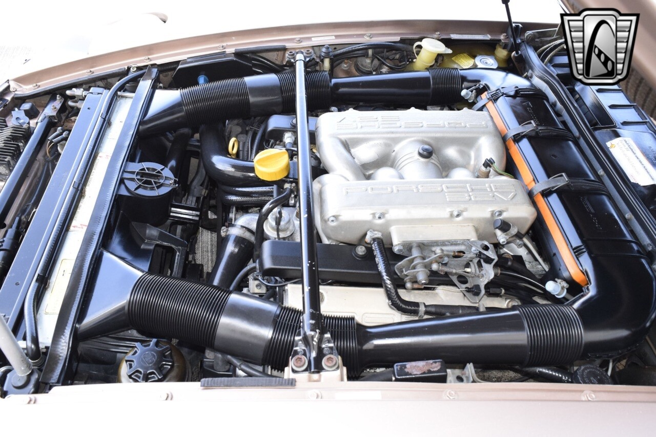 Porsche-928-1988-coupe-18