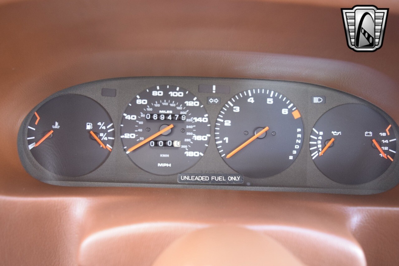 Porsche-928-1988-coupe-21