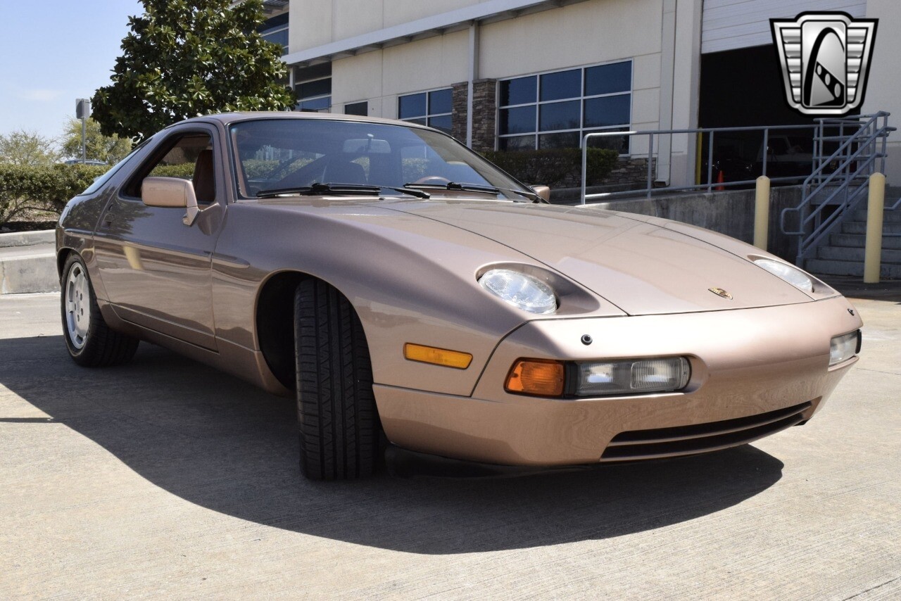 Porsche-928-1988-coupe-6