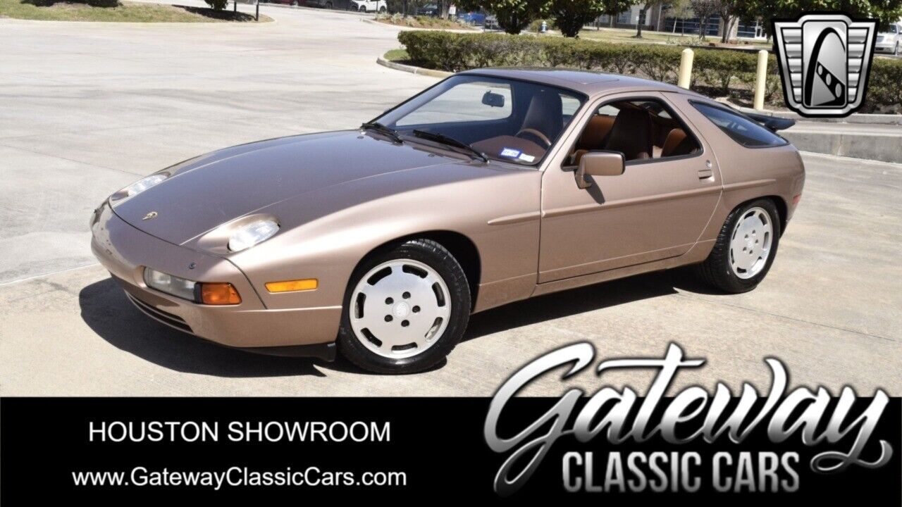 Porsche-928-1988-coupe