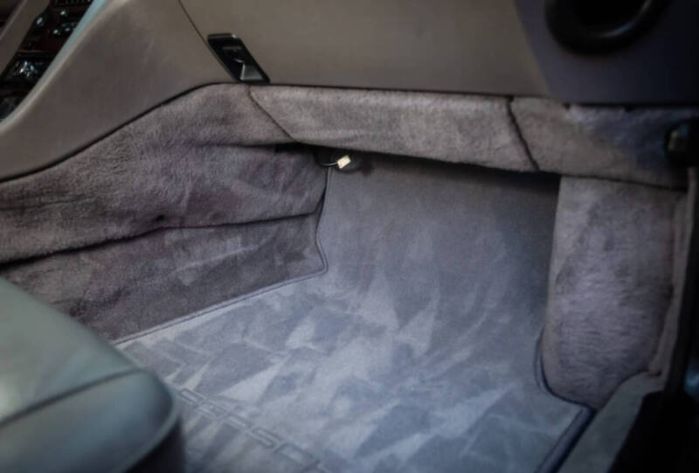 Porsche-928-1991-Slate-Gray-Metallic-Gray-Leather-4