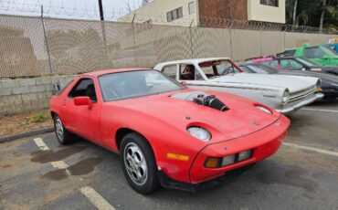 Porsche-928s-1980-Red-16