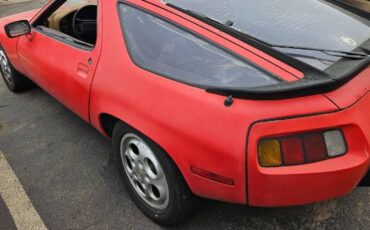 Porsche-928s-1980-Red