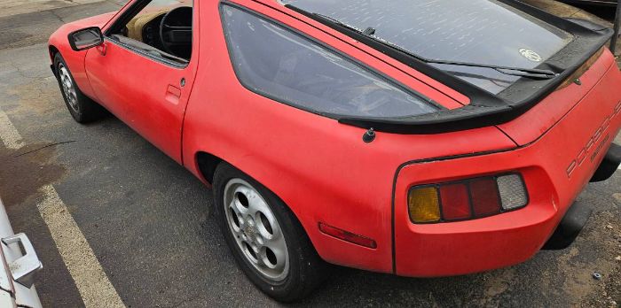 Porsche-928s-1980-Red