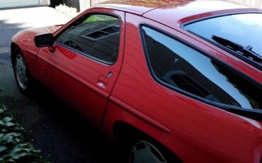 Porsche-928s-1986-Red-Black-1