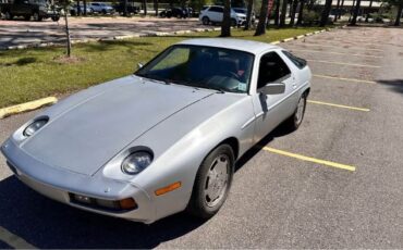 Porsche-928s-1986-Silver-Burgundy-1