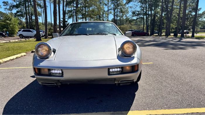 Porsche-928s-1986-Silver-Burgundy-10