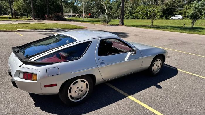 Porsche-928s-1986-Silver-Burgundy-11