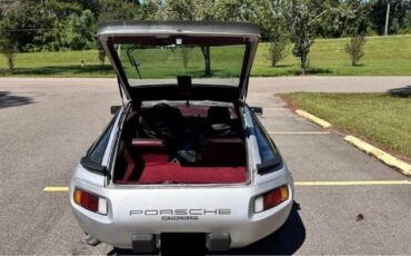 Porsche-928s-1986-Silver-Burgundy