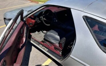 Porsche-928s-1986-Silver-Burgundy-6