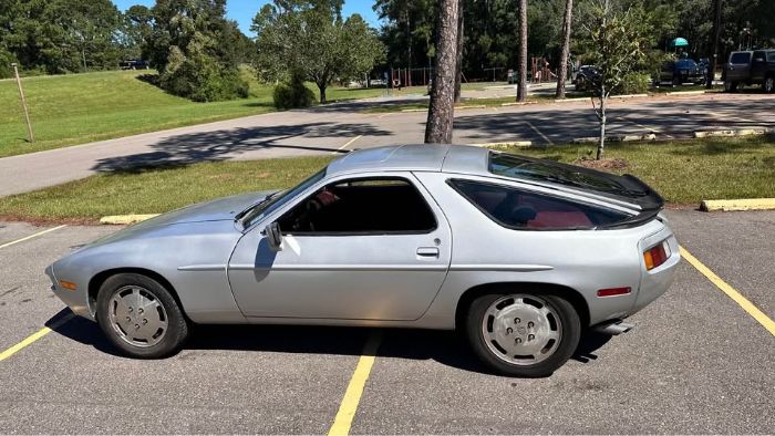 Porsche-928s-1986-Silver-Burgundy-9