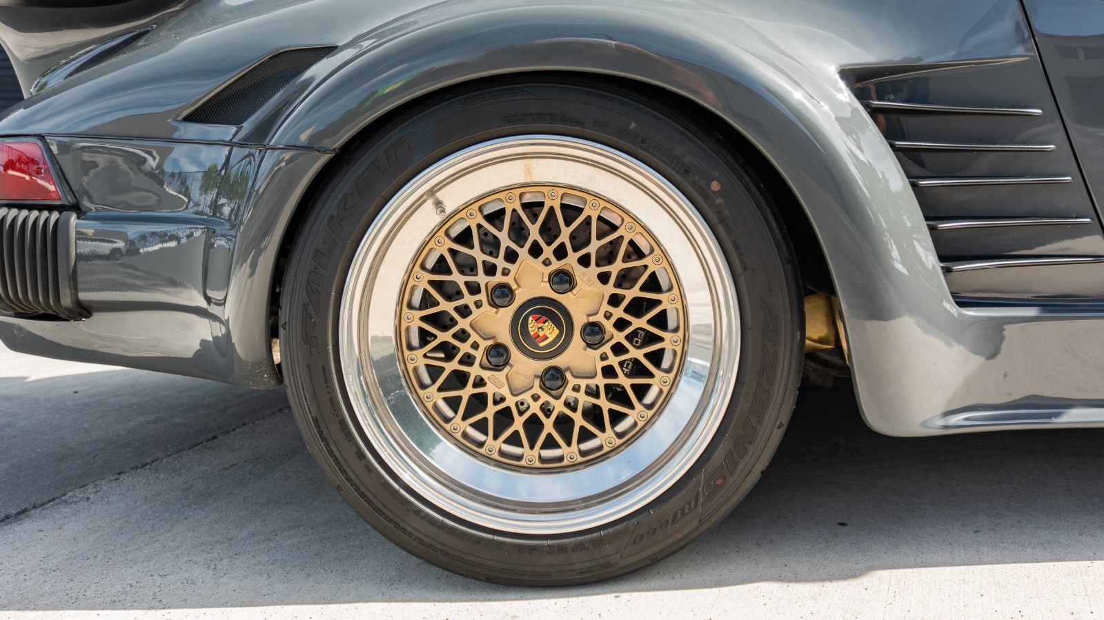 Porsche-930-1976-Coupe-10