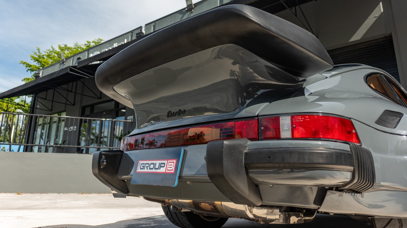 Porsche-930-1976-Coupe-14