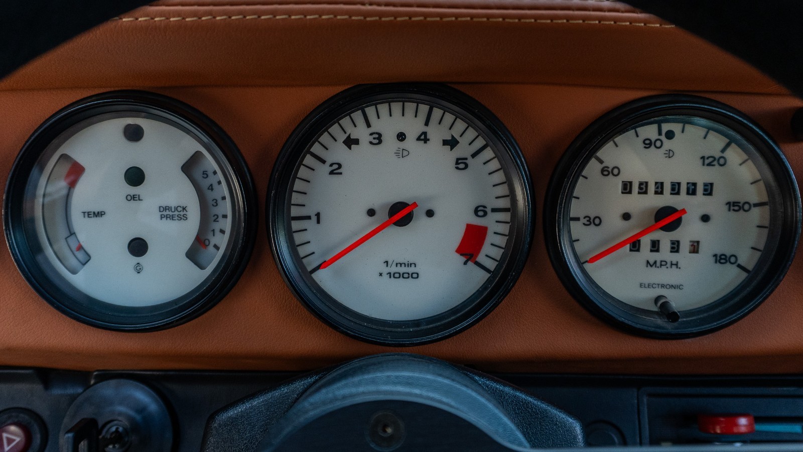 Porsche-930-1976-Coupe-22