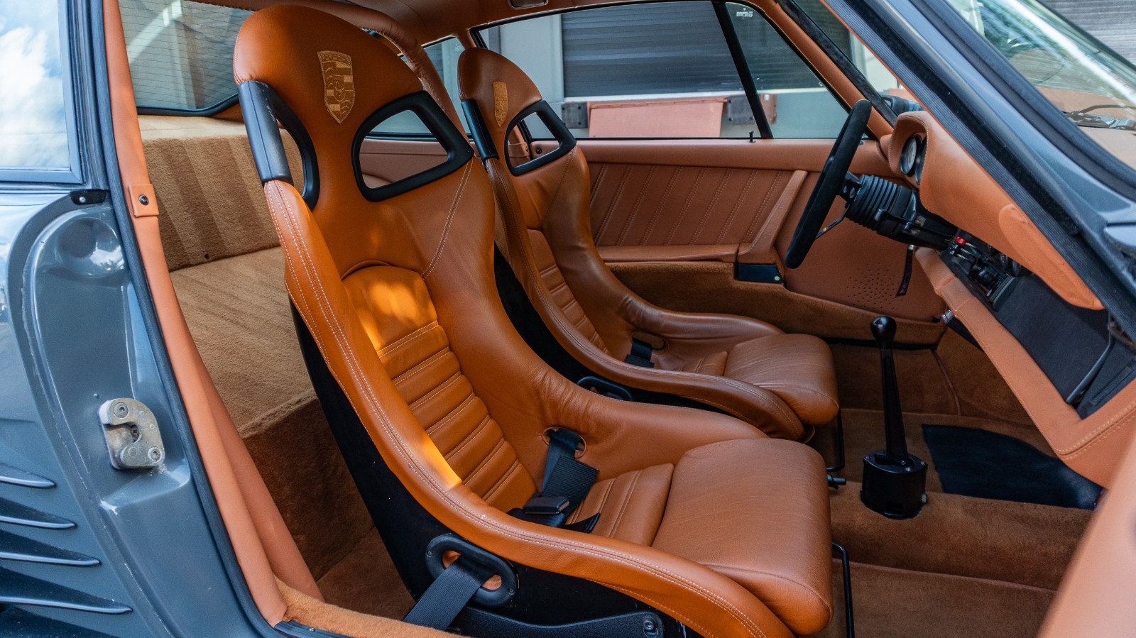 Porsche-930-1976-Coupe-23