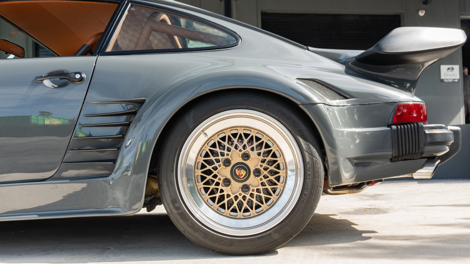 Porsche-930-1976-Coupe-4