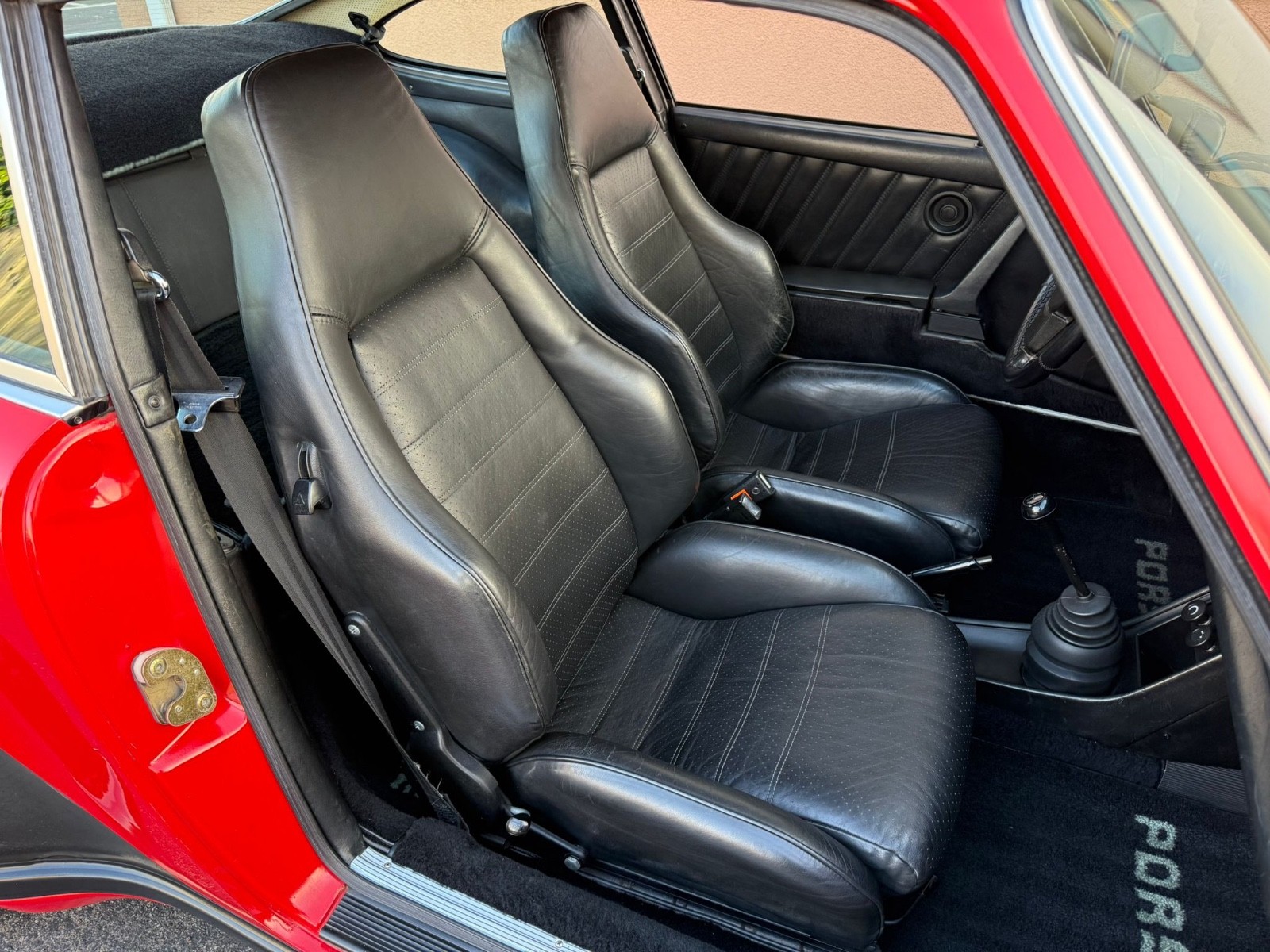 Porsche-930-1977-11