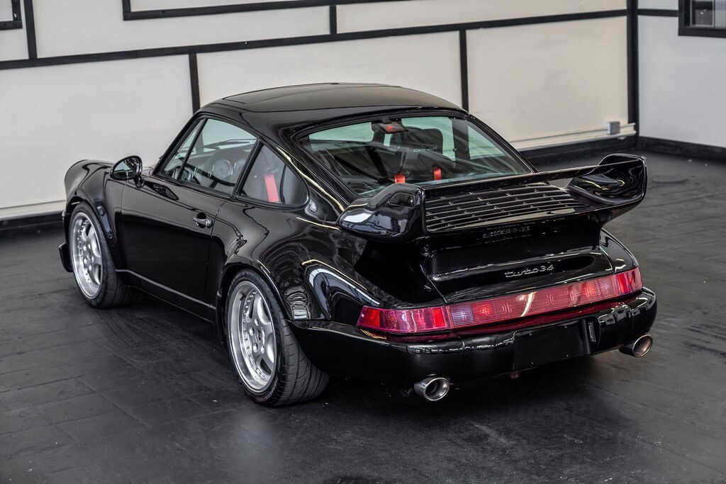 Porsche-930-1986-Coupe-17
