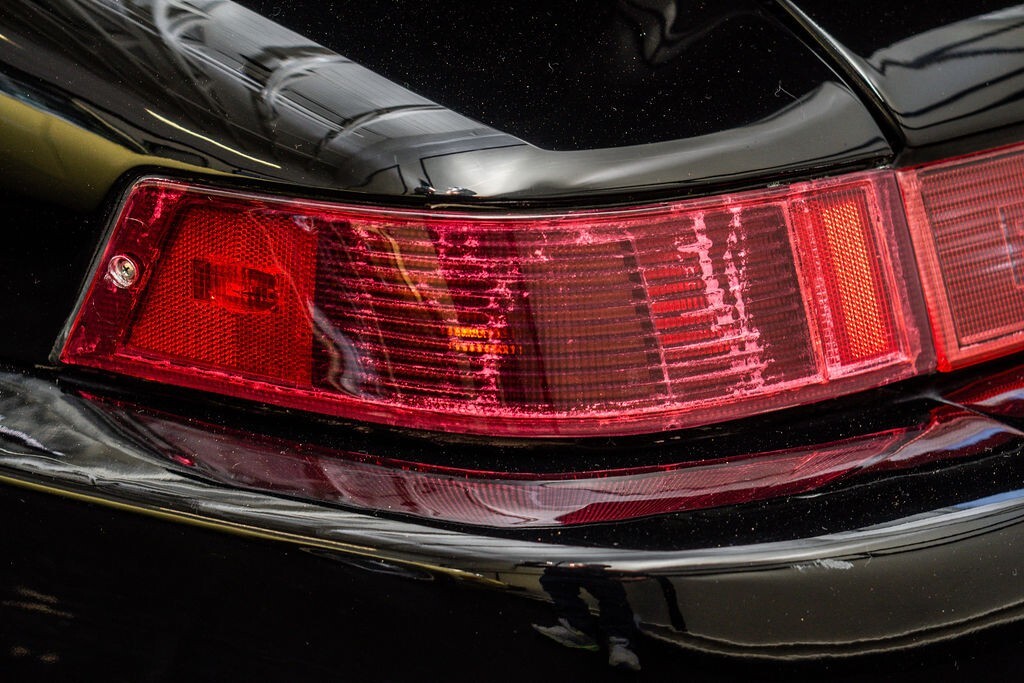 Porsche-930-1986-Coupe-18