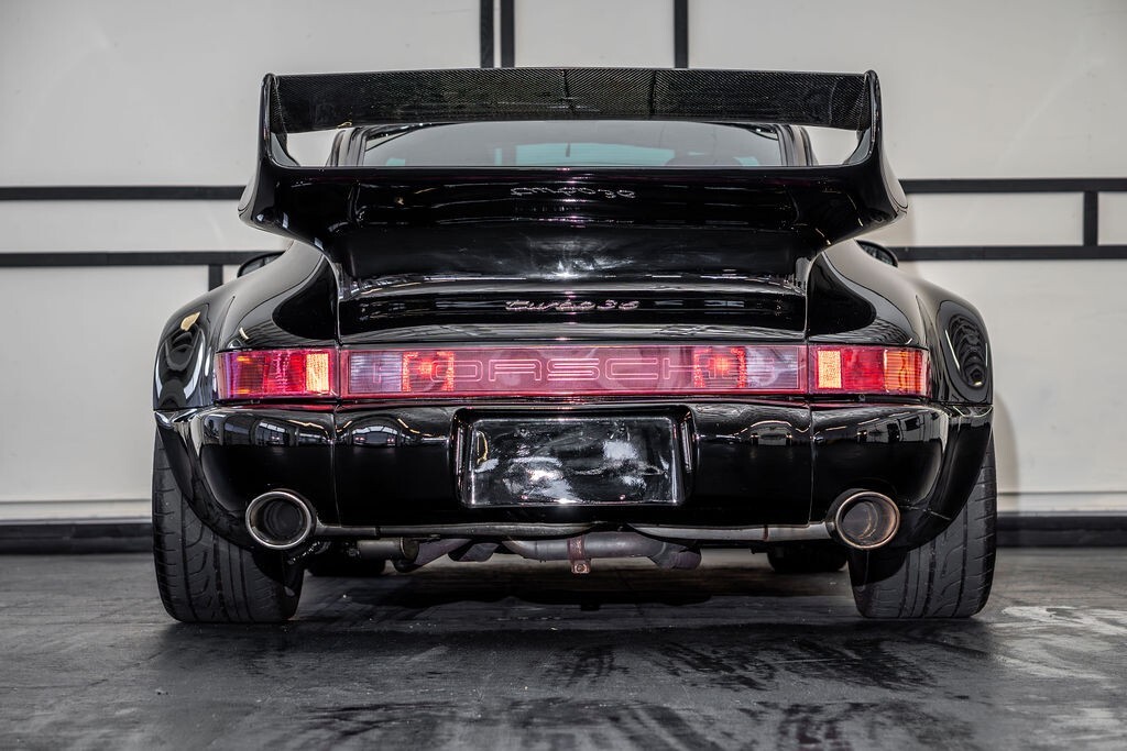 Porsche-930-1986-Coupe-28