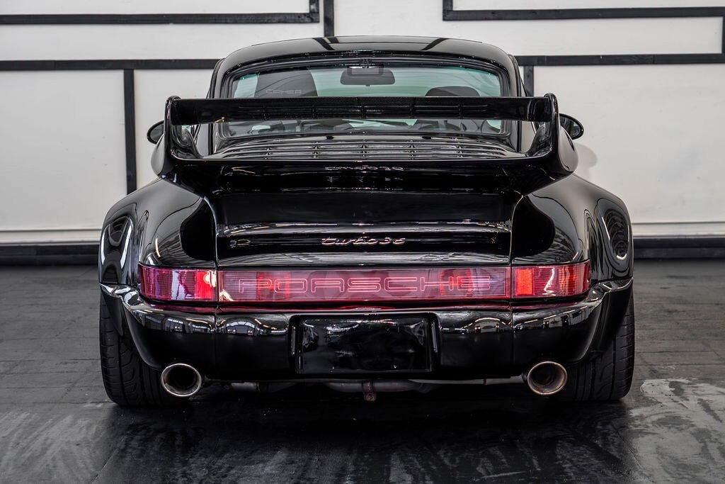 Porsche-930-1986-Coupe-32