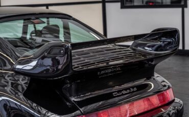 Porsche-930-1986-Coupe-33