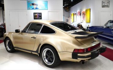 Porsche-930-Turbo-Carrera-1977-4