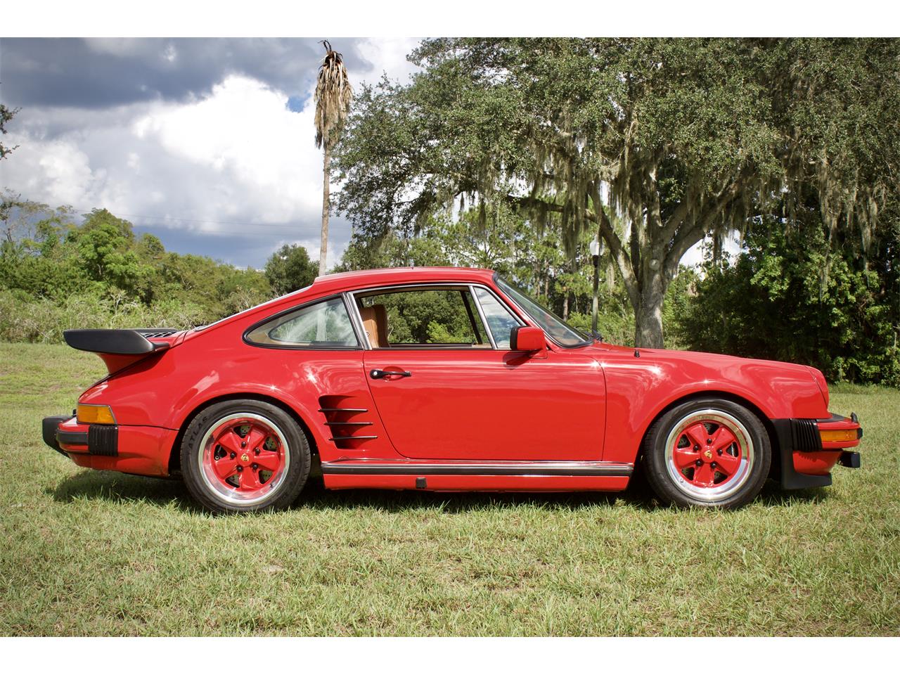 Porsche-930-turbo-1978-Bright-Red-Brown-22