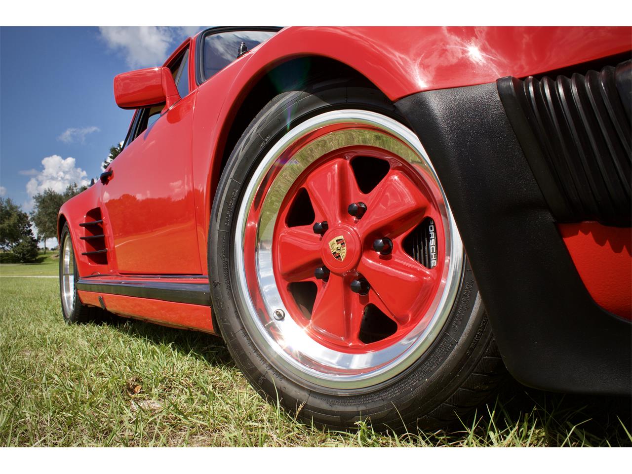Porsche-930-turbo-1978-Bright-Red-Brown-24