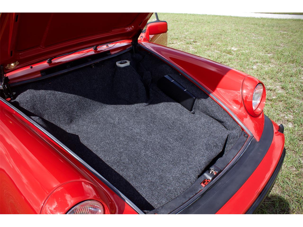 Porsche-930-turbo-1978-Bright-Red-Brown-40