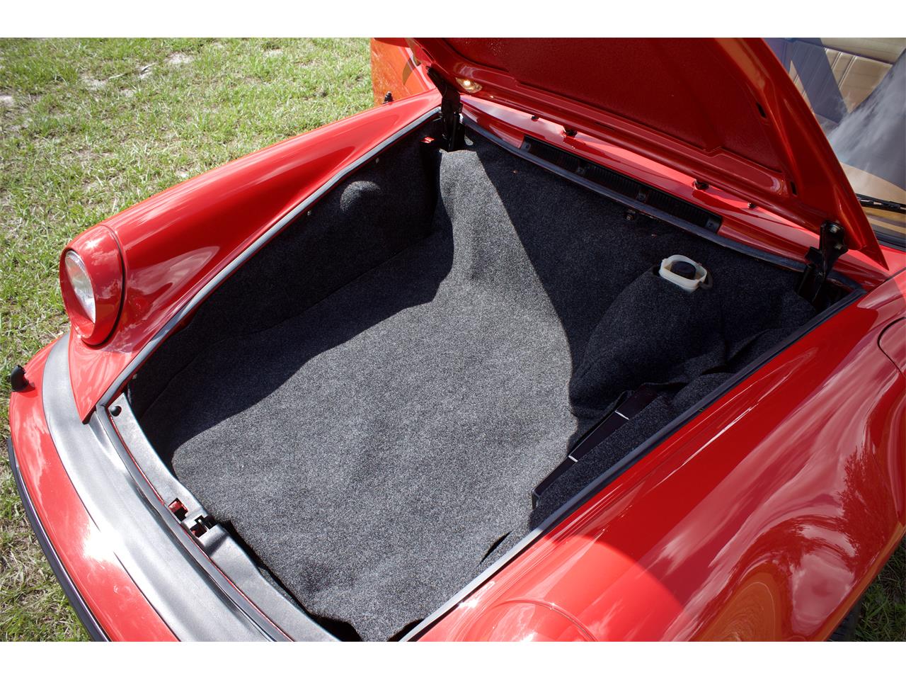 Porsche-930-turbo-1978-Bright-Red-Brown-42
