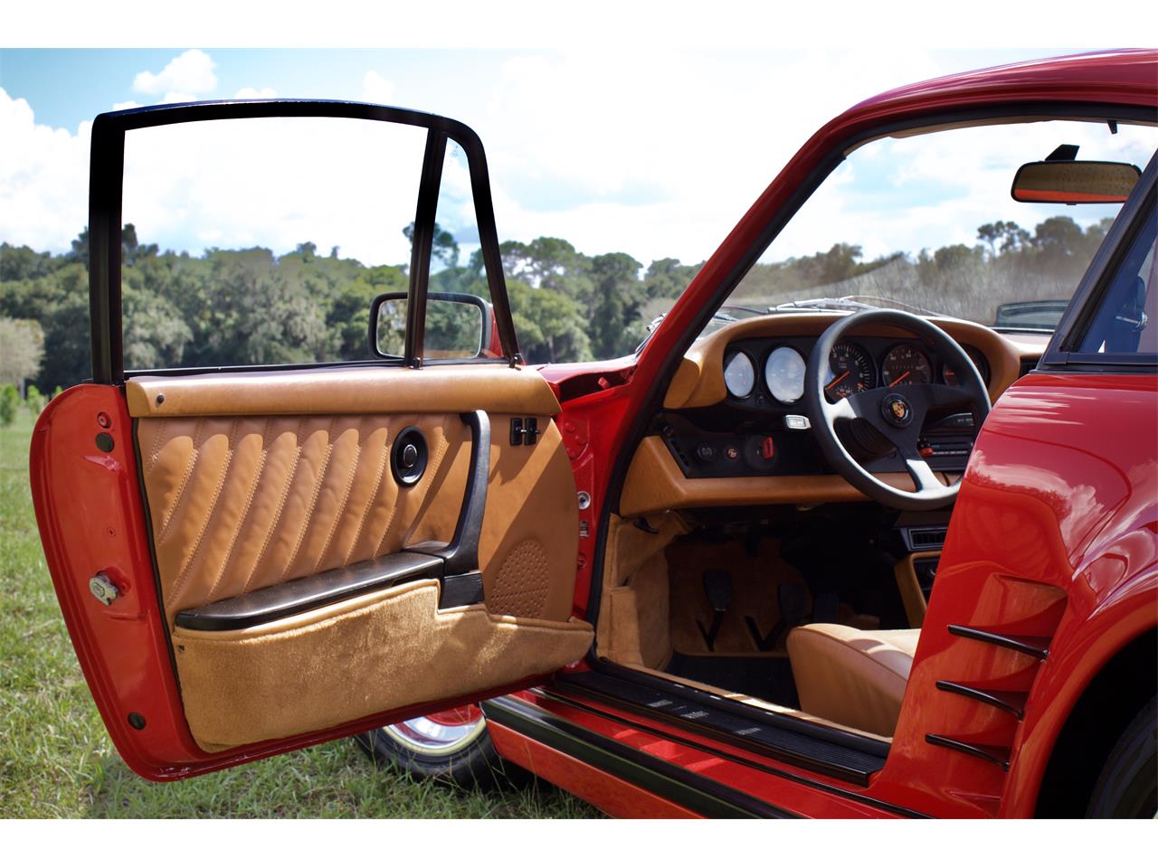 Porsche-930-turbo-1978-Bright-Red-Brown-43
