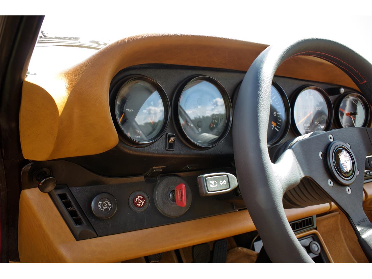 Porsche-930-turbo-1978-Bright-Red-Brown-53