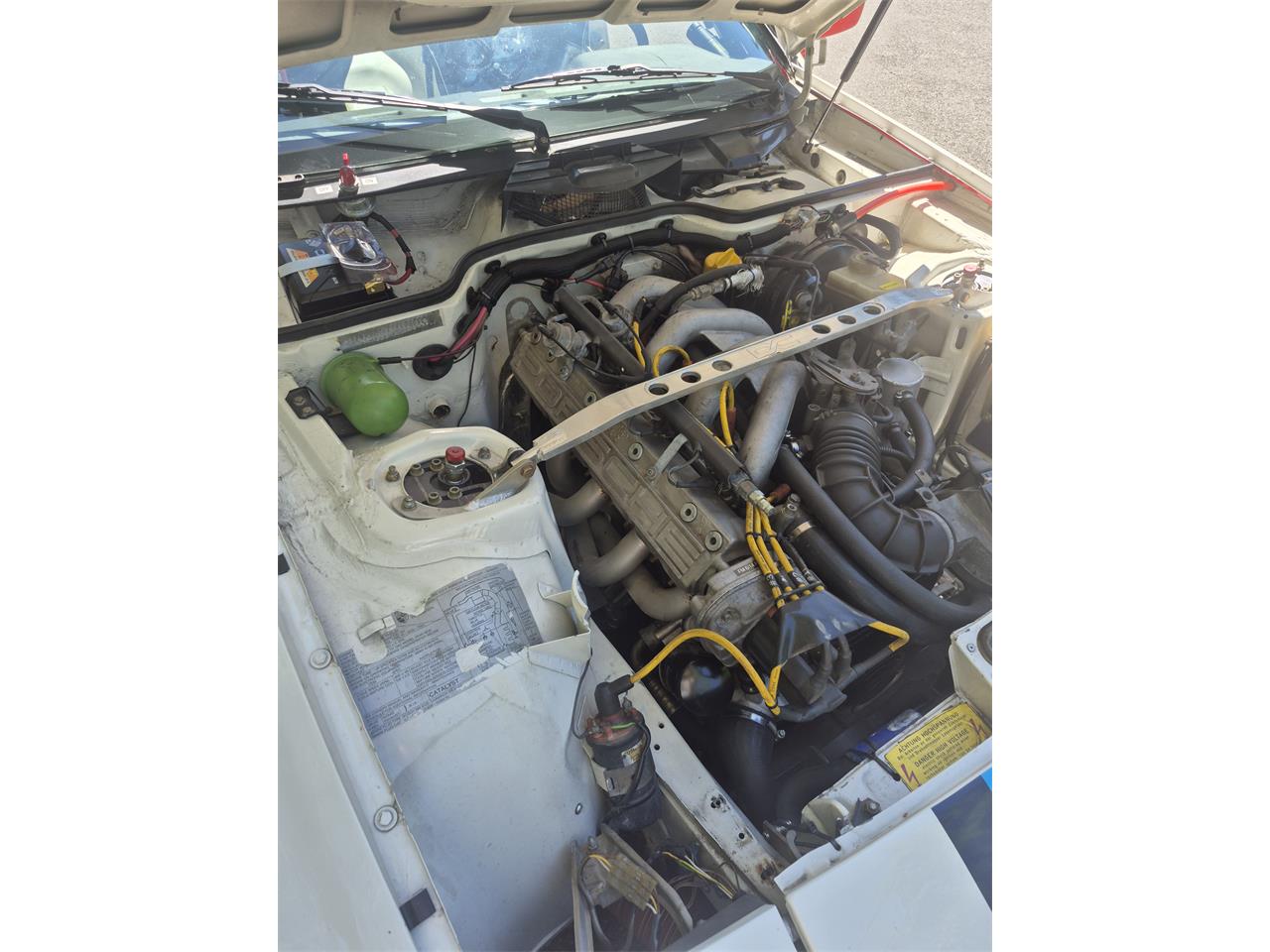 Porsche-944-1983-White-White-15