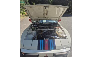 Porsche-944-1983-White-White-28