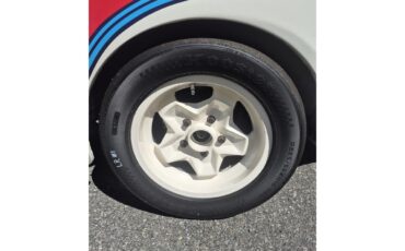 Porsche-944-1983-White-White-44