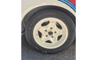Porsche-944-1983-White-White-45