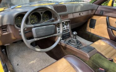 Porsche-944-1983-Yellow-Brown-10