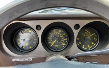 Porsche-944-1983-Yellow-Brown-11
