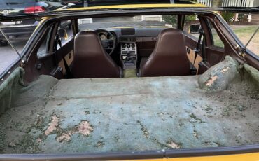 Porsche-944-1983-Yellow-Brown-9