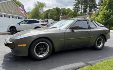 Porsche-944-1983-grey-2