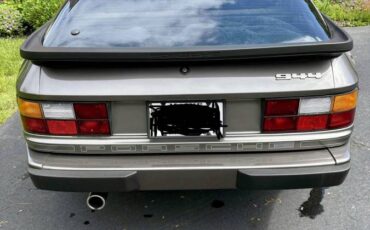 Porsche-944-1983-grey-7