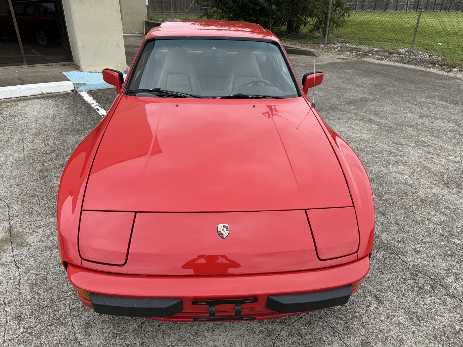 Porsche-944-1984-1