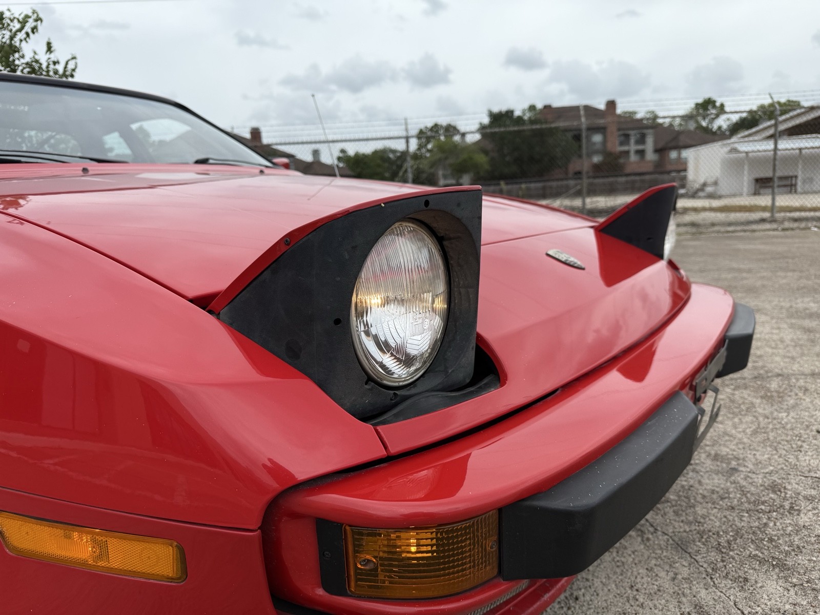 Porsche-944-1984-13